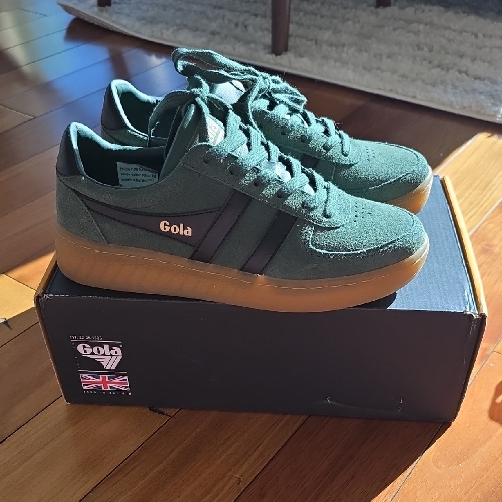 Gola Women's  Forest Green Sneakers with Gum Sole